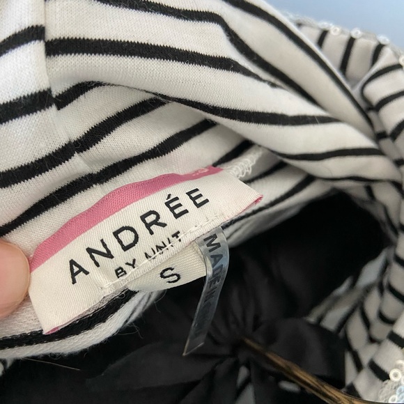 Sequin Hoodie Lightweight Sweatshirt - Picture 6 of 8